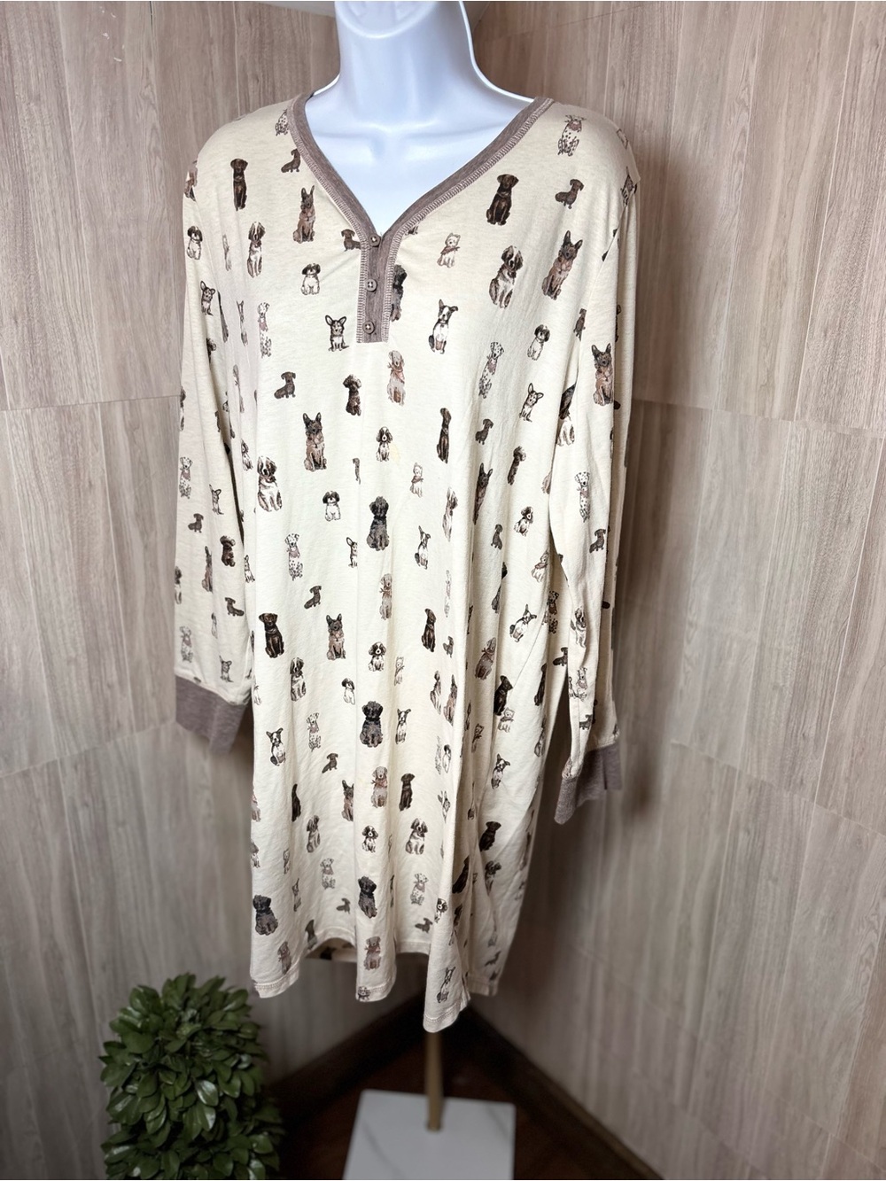 Denver Hayes Dog Print Sleepwear Nightgown Henley Style Soft Loungewear - Picture 3 of 10